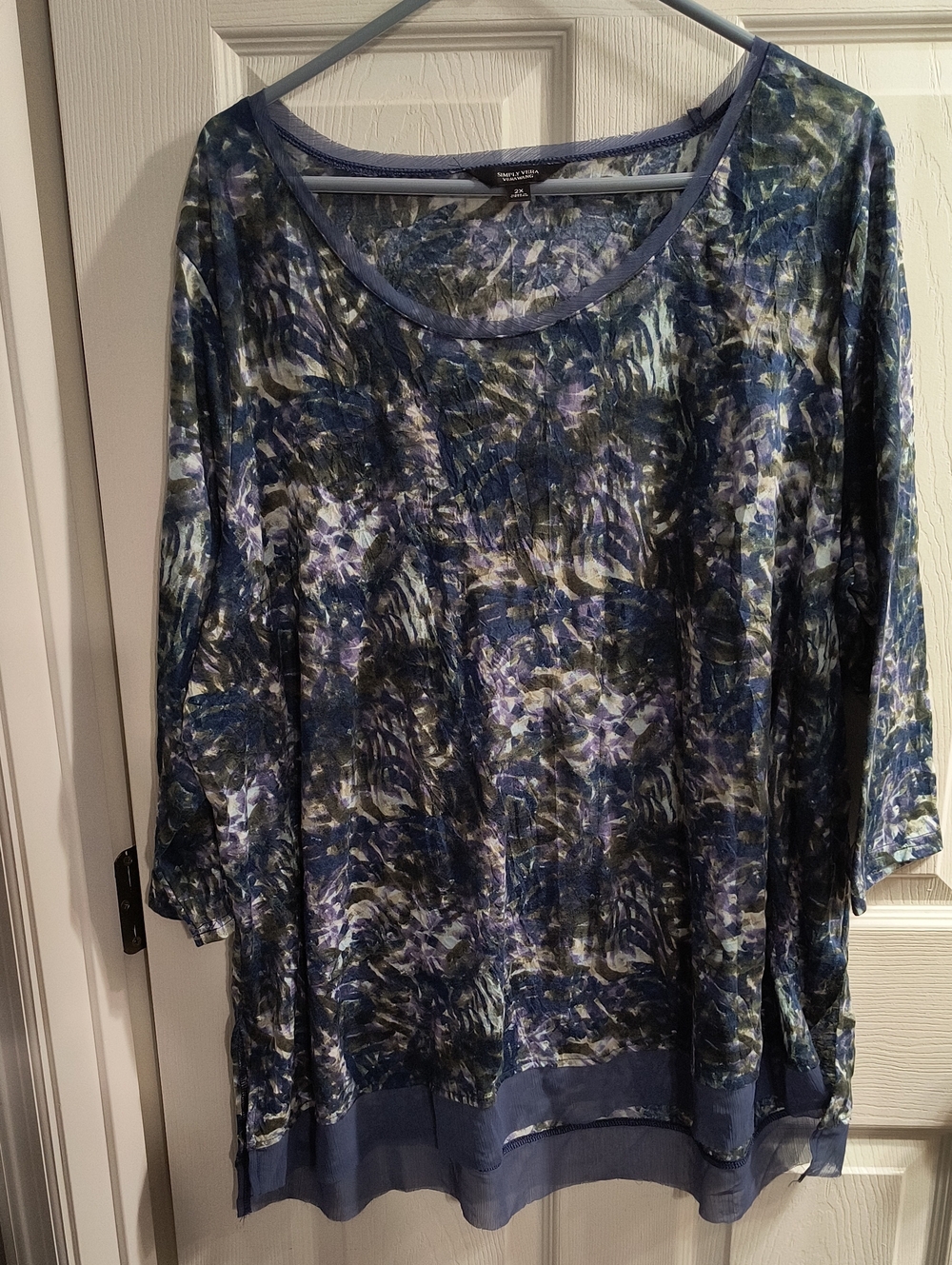 Simply Vera Multicolor Blue-Print Long Sleeve Scoop Top